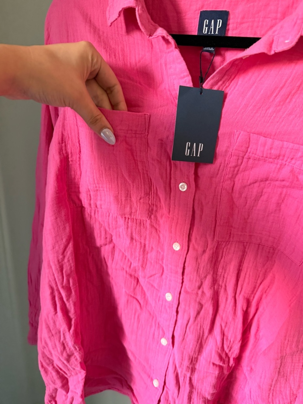 GAP Linen Pink Button-Up Shirt - Picture 2 of 4